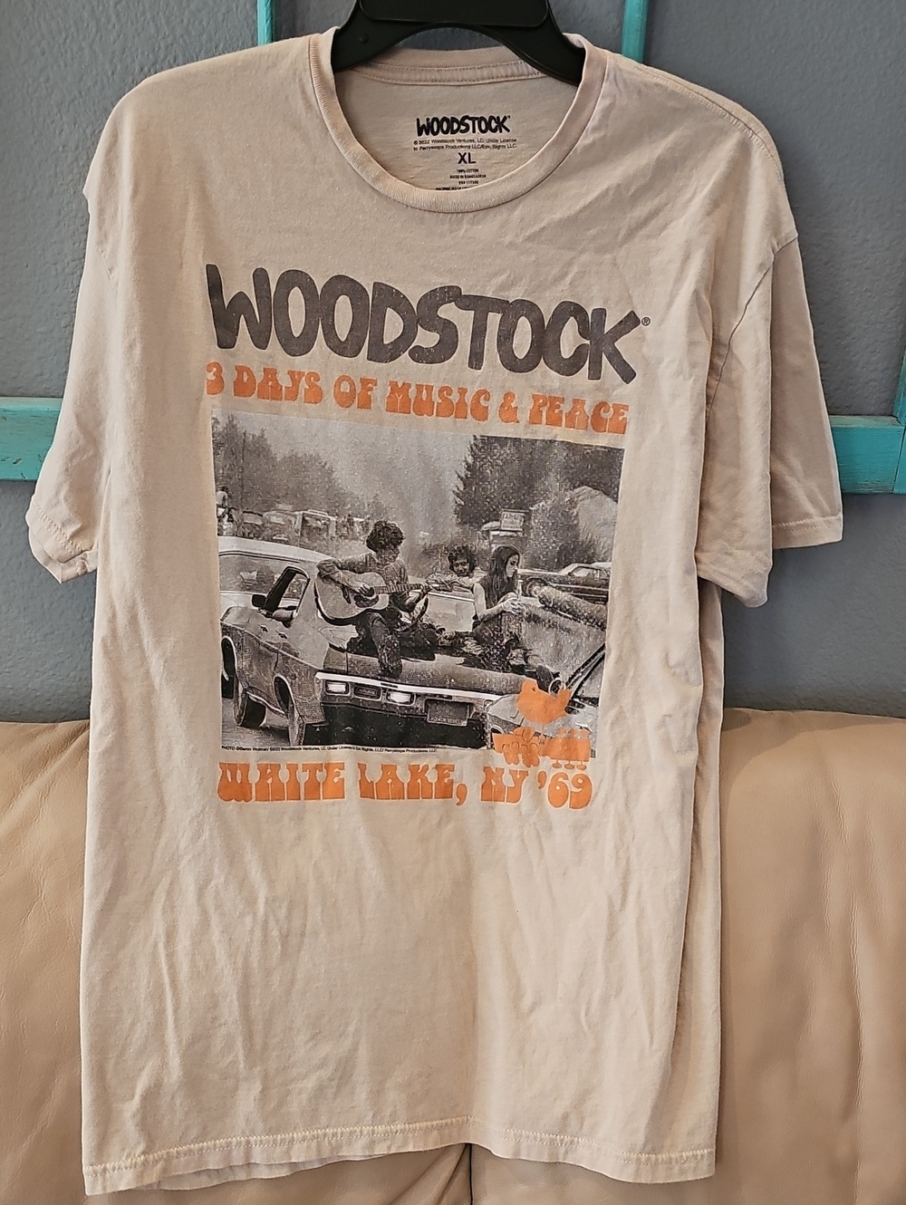 Woodstock Graphic Tee - Beige Short Sleeve T-Shirt